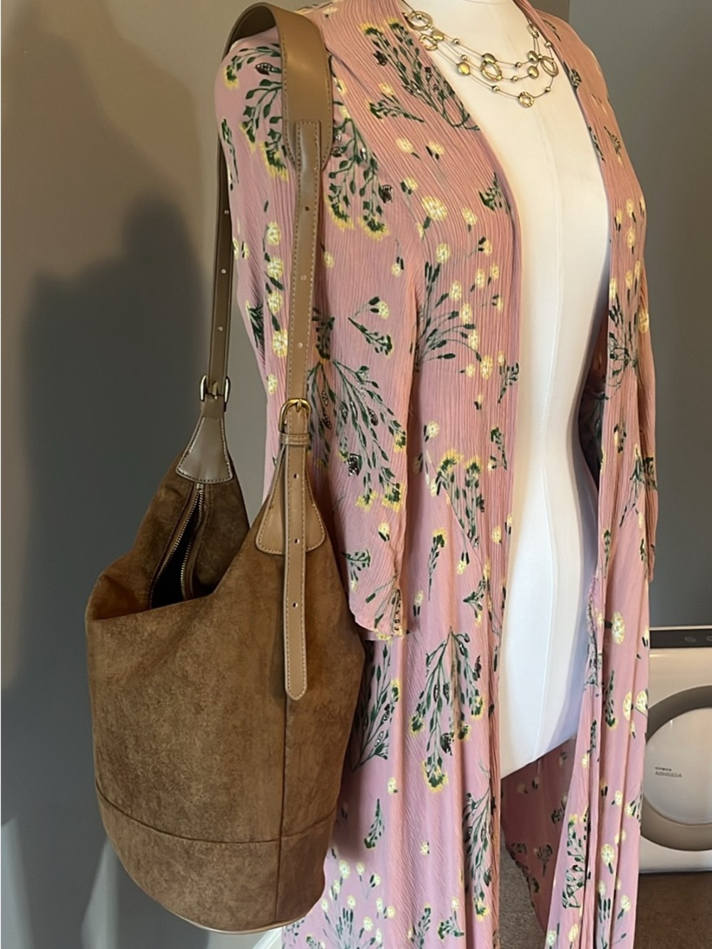 Patrons of peace - Light Pink Floral Duster Kimono - Picture 8 of 8